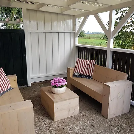 Ferienbauernhof De Slaaphoeve Feriegård